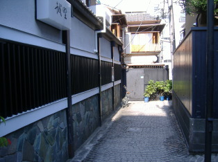 Kagurazaka alley